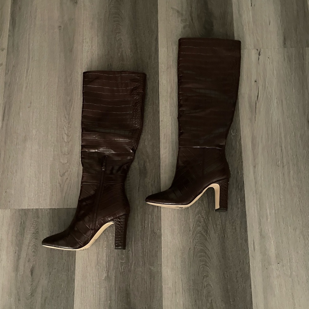 Forever 21 Brown snakeskin boots